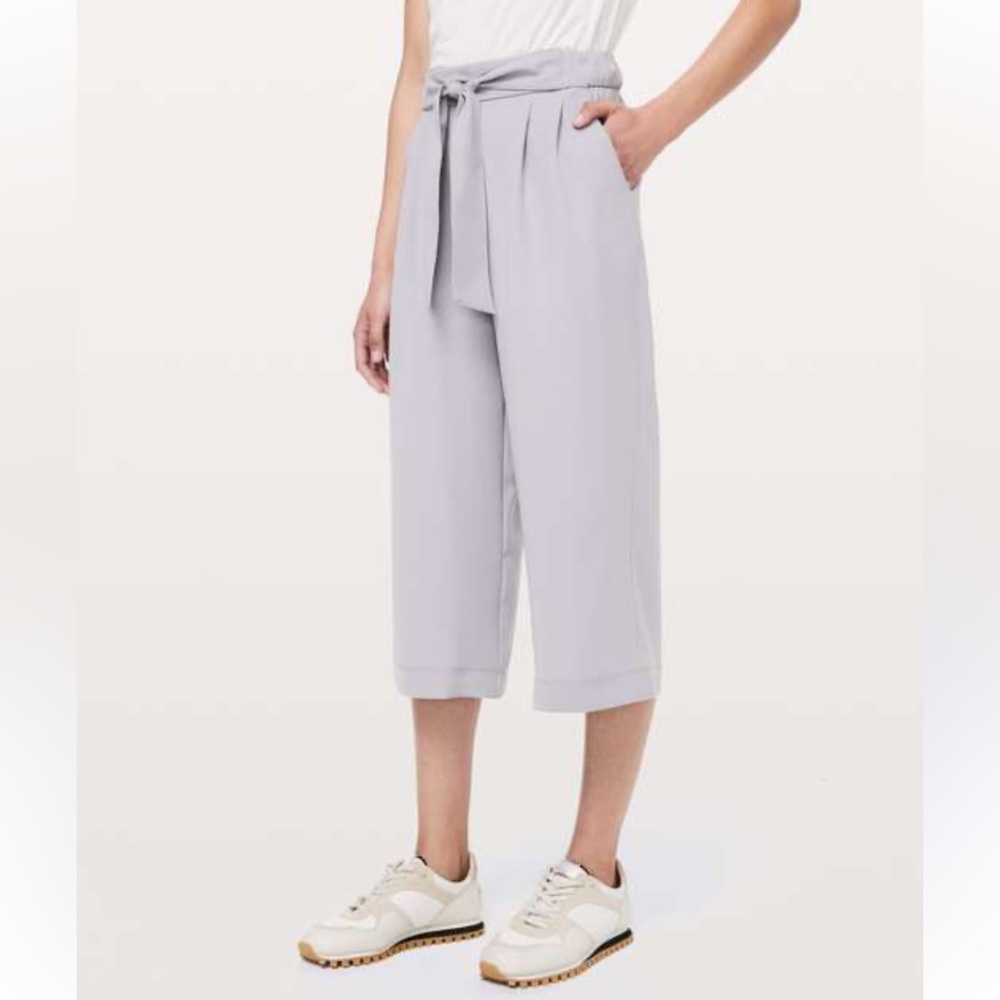Lululemon Noir Cropped Wide Leg Pants